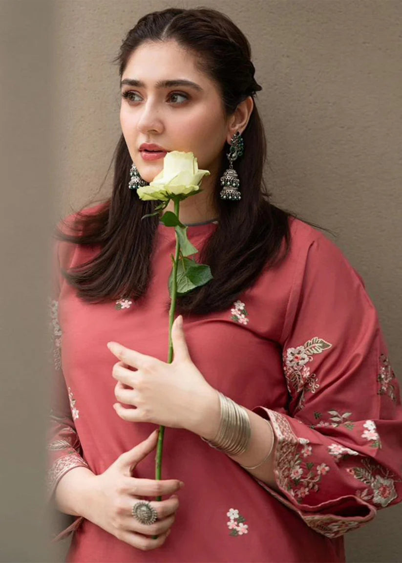 Cyra Embroidered 2Pc Suit