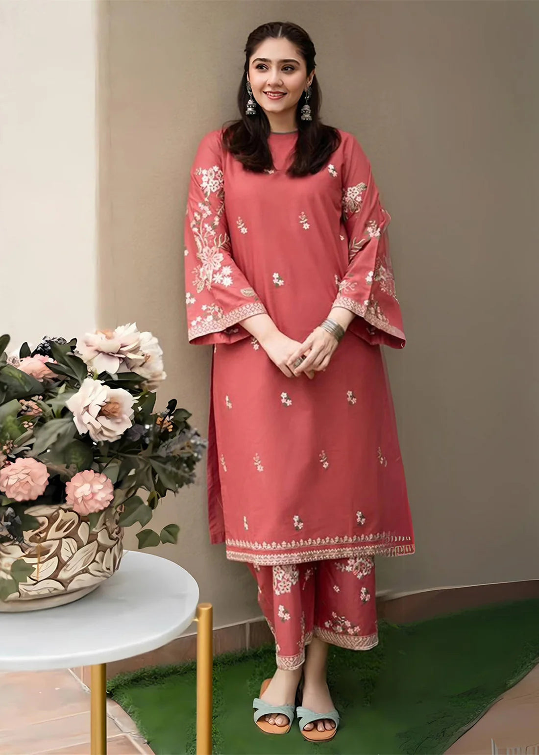 Cyra Embroidered 2Pc Suit