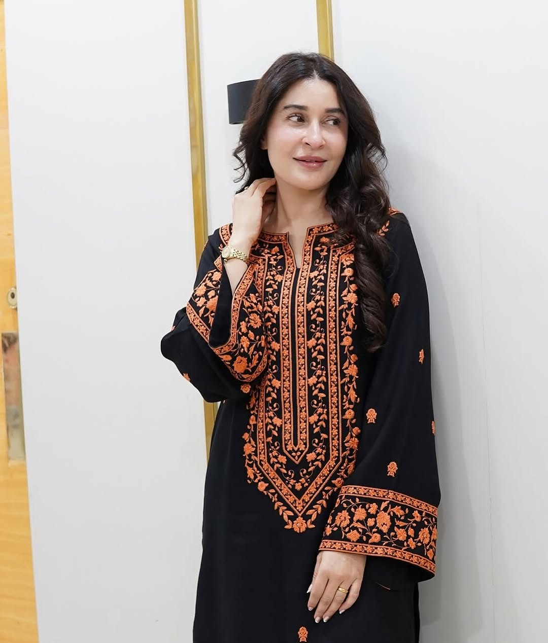 Luxury Embroidered 2Pc Set